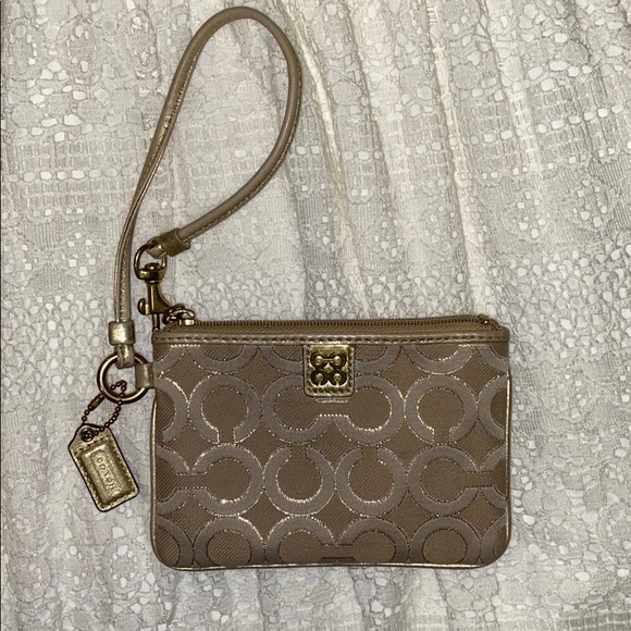 Coach wristlet - Picture 2 of 7